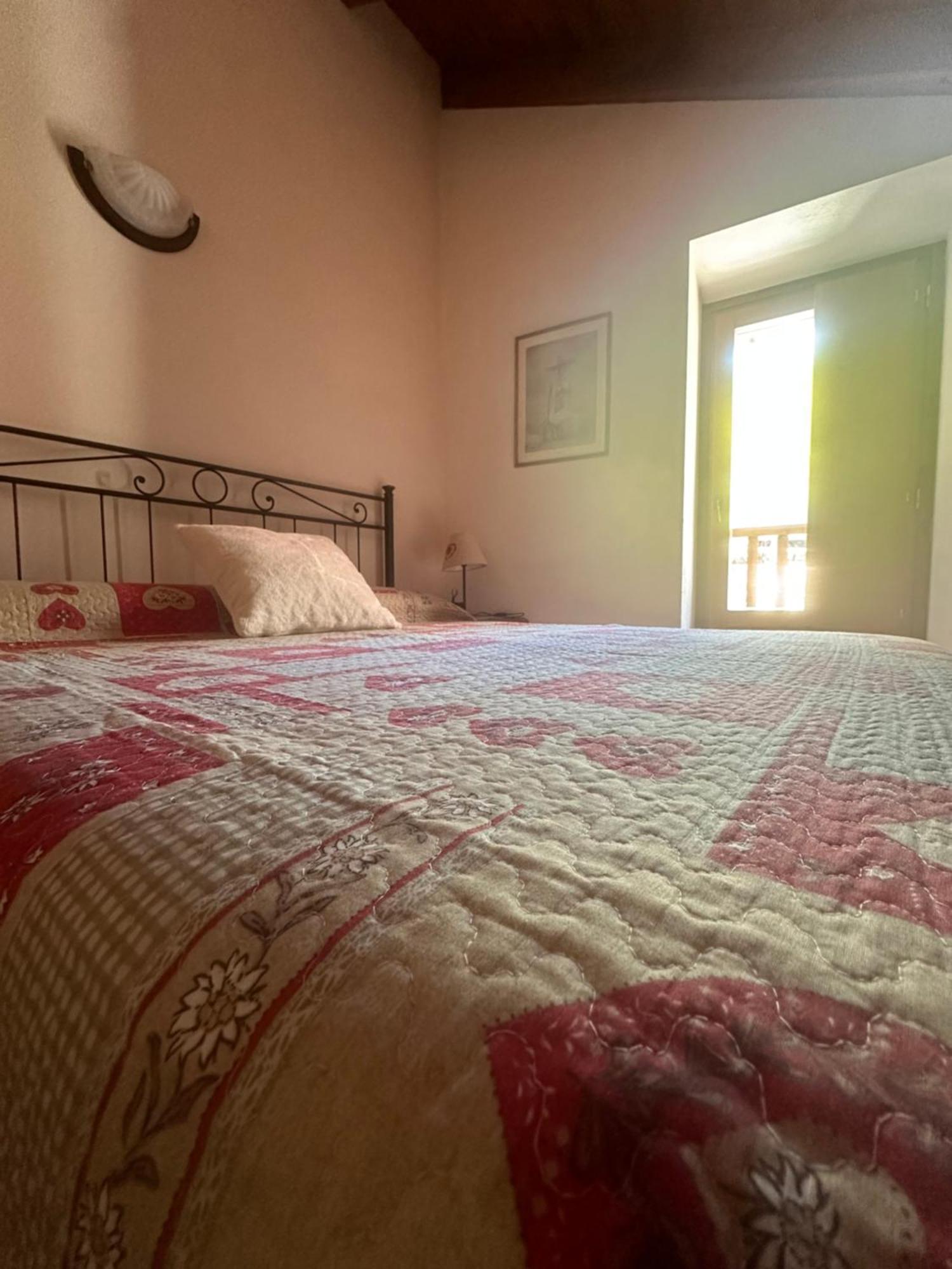 La Tana Dell'Ermellino Villa Arliod ภายนอก รูปภาพ